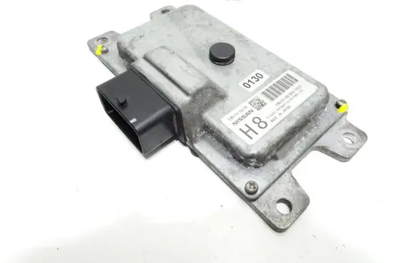 Nissan Juke I F15 Gearbox control unit/module EMU10081N 0130 EMU10081NA