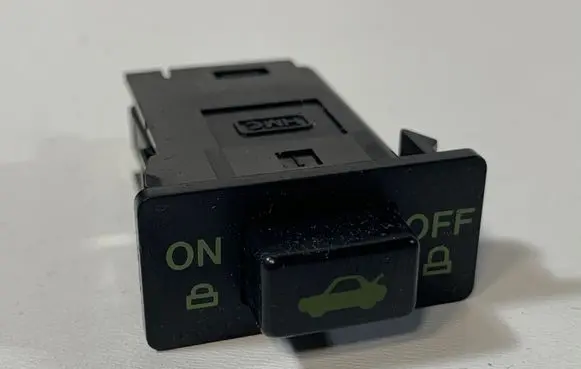 KIA Opirus Other switches/knobs/shifts 9355037000