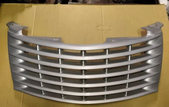 Chrysler PT Cruiser Front bumper upper radiator grill 0RH78TRMAE
