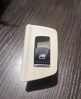 BMW 5 G30 G31 Electric window control switch 9327031