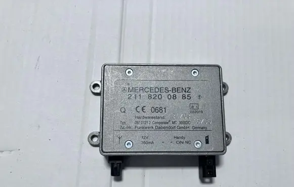 Mercedes-Benz ML W164 Antenna control unit A2118200885