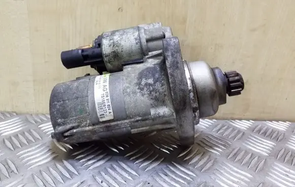 Volkswagen Tiguan Starter motor 02M911024A