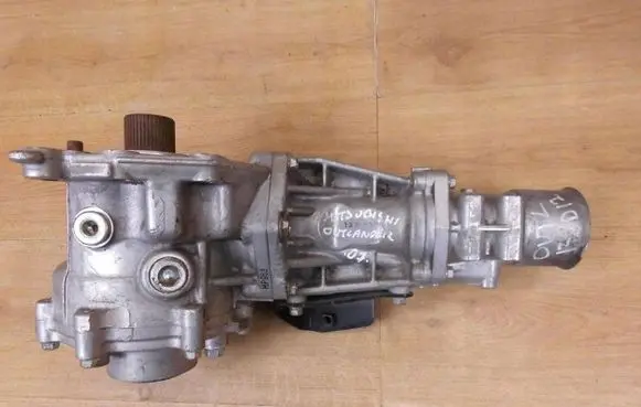 Mitsubishi Outlander Gearbox transfer box case 3200A158