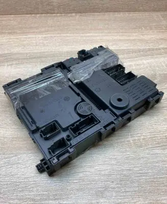 Peugeot 206 Fuse module 9626460880 S105872000G