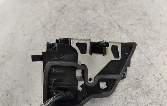 BMW X5 E70 Front door lock