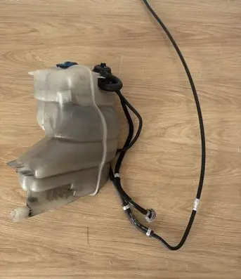 Porsche Panamera (971) Coolant expansion tank/reservoir cap 971121407D