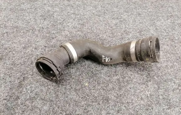 BMW 5 F10 F11 Engine coolant pipe/hose 8511928 17128511928