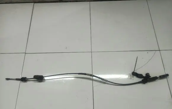 Mitsubishi Outlander Gear shift cable linkage 