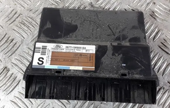 Ford Mondeo Mk III Comfort/convenience module 3S7T15K600SA
