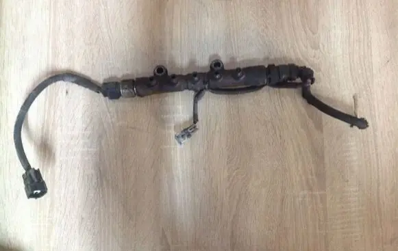 Toyota Avensis T250 Fuel main line pipe 89458 60010
