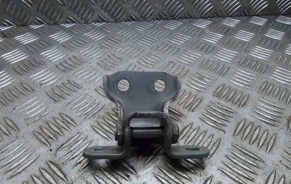 Toyota Prius (XW20) Front door lower hinge 