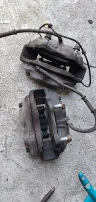 Mercedes-Benz S W221 Front brake caliper