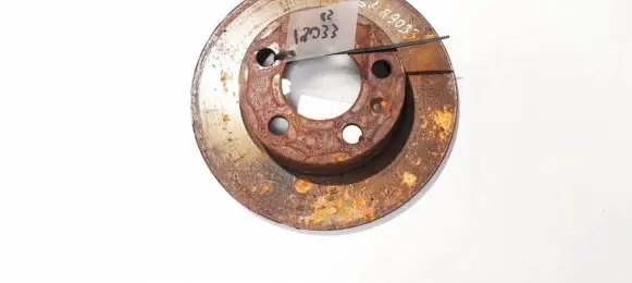 Volkswagen Polo Rear brake disc neventiliuojamas