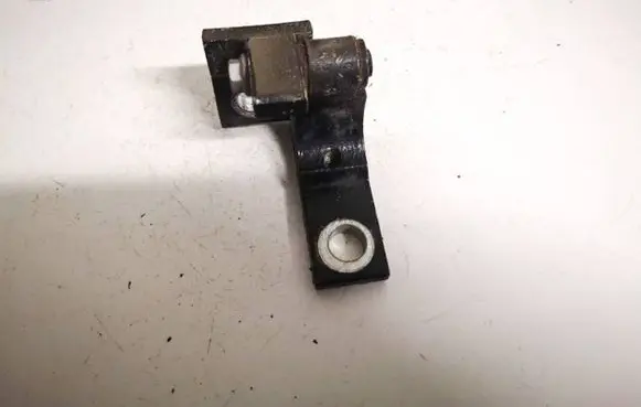 Alfa Romeo 159 Rear door lower hinge