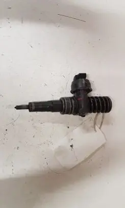 Audi A4 S4 B7 8E 8H Fuel injector 038130073BH