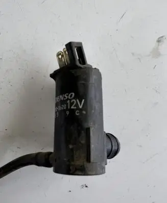 Nissan X-Trail T30 Windscreen/windshield washer pump 0602103620