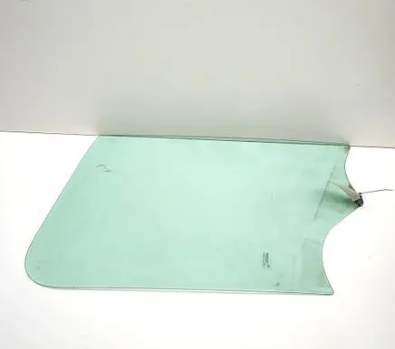Opel Movano B Front door window glass four-door 93197672