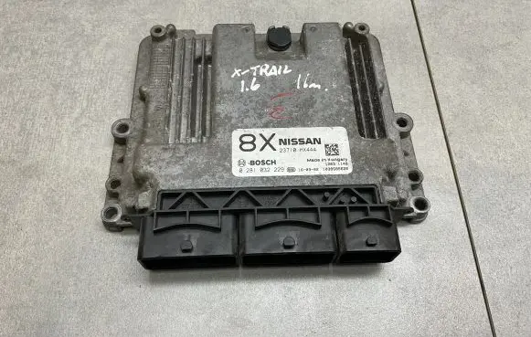 Nissan X-Trail T32 Engine control unit/module 23710HX44A