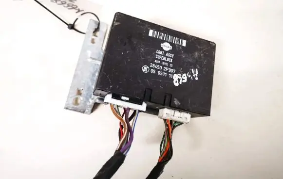 Nissan Primera Comfort/convenience module 284502f907 05051111