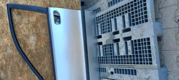 Volvo S40, V40 Front door