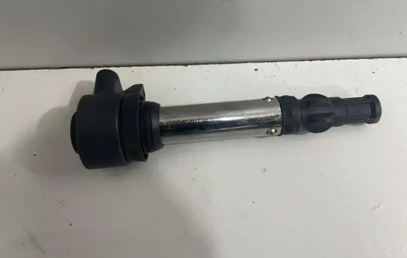 BMW M3 e92 High voltage ignition coil 7841754