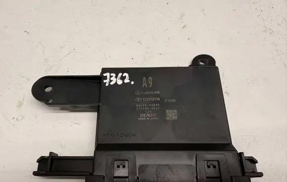 Toyota RAV 4 (XA50) Other control units/modules 8865042A90