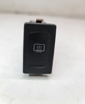 Volkswagen PASSAT B5.5 Windscreen/window heater switch 3B0959621D