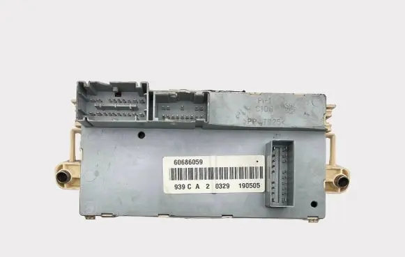 Alfa Romeo 159 Fuse module 60686059