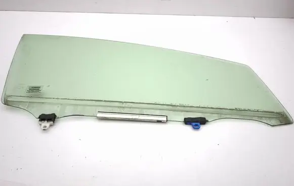 Toyota Prius (XW30) Front door window glass four-door