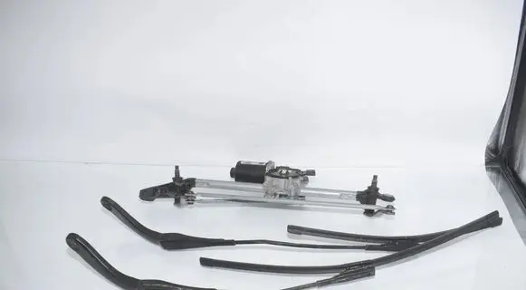 BMW 3 F30 F35 F31 Front wiper linkage and motor 7267503 7260488 4848613