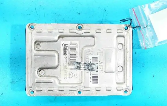 Cadillac SRX Headlight ballast module Xenon 89030469 IMPRK1186099