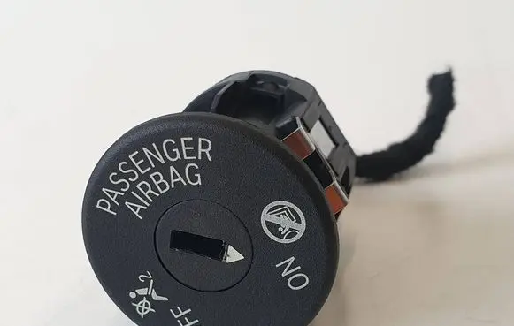 BMW 4 F36 Gran coupe Passenger airbag on/off switch 9326501