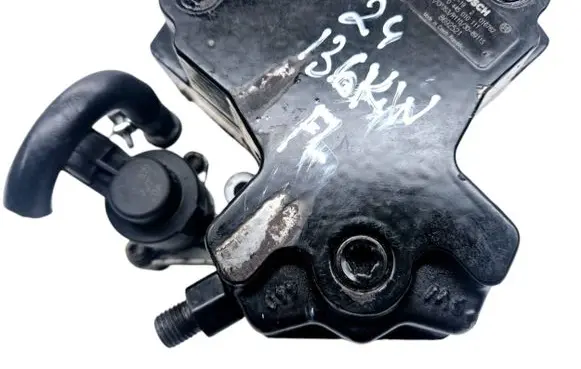Volvo V70 Fuel injection high pressure pump 8692521 0445010111 016762