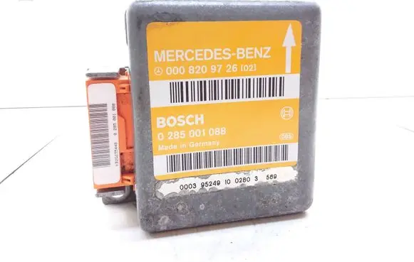 Mercedes-Benz E W210 Airbag control unit/module 0008209726 0285001088