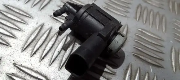 Volkswagen Sharan Turbo solenoid valve 1J0906283C