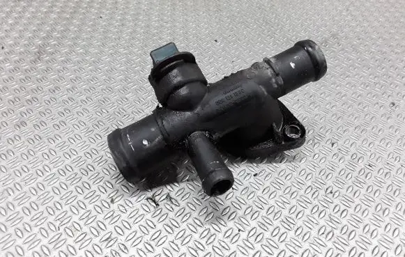 Audi A3 S3 8L Engine coolant pipe/hose 06A121133C