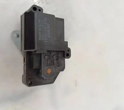 Honda CR-V Air flap motor/actuator 0637006641