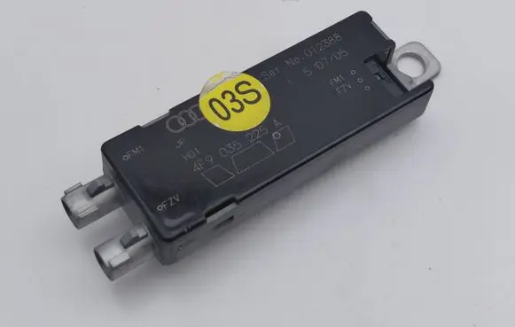 Audi A6 S6 C6 4F Aerial antenna amplifier 4F9035225A