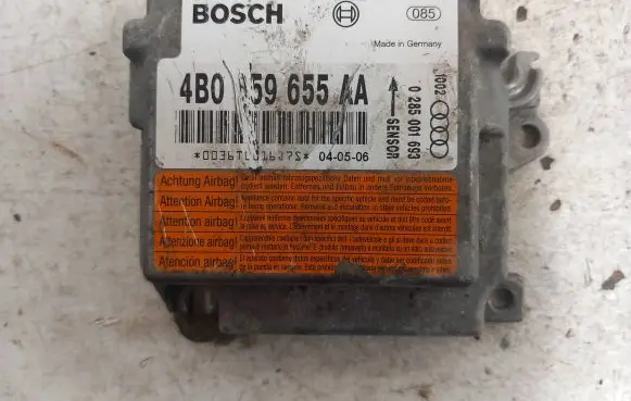 Audi A6 S6 C5 4B Airbag control unit/module 0285001693