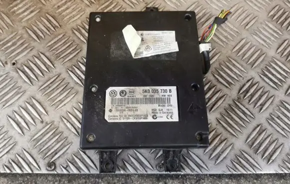 Volkswagen Tiguan Bluetooth control unit module 5K0035730B