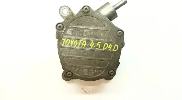 Toyota Land Cruiser (J200) Vacuum pump