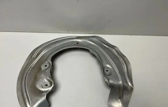 BMW X3 G01 Front brake disc dust cover plate 6870530
