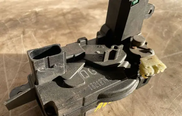 Front door lock