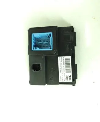 Opel Grandland X Climate control unit 9832228080