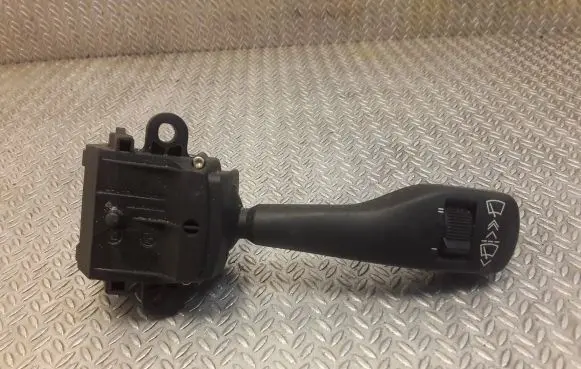 BMW 3 E46 Wiper speed switch 8363664