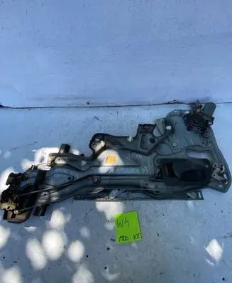 Renault Laguna I Rear door window regulator with motor 192923000