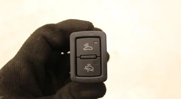 Audi A4 S4 B8 8K Alarm switch 4F0962109
