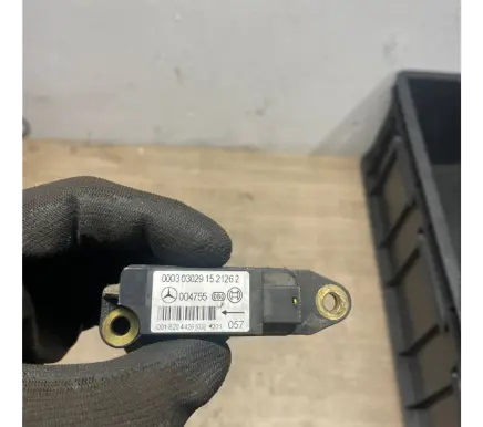 Sensor