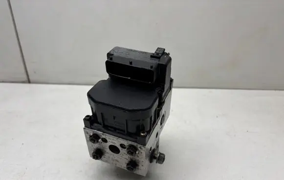 Volkswagen PASSAT B5 ABS Pump 8E0614111AB 0265216559