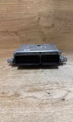 Volvo V60 Engine control unit/module P31303388 0281015286